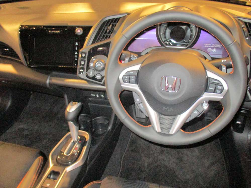 Lebih Intim dengan New Honda CR-Z 