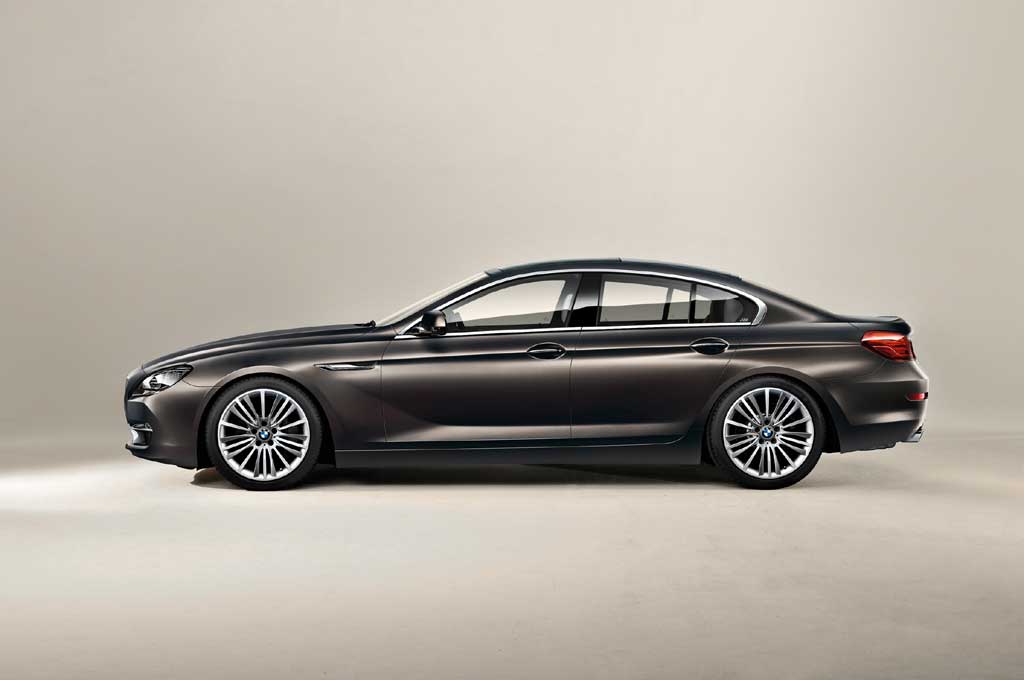 BMW M2 Gran Coupe Meluncur 2019