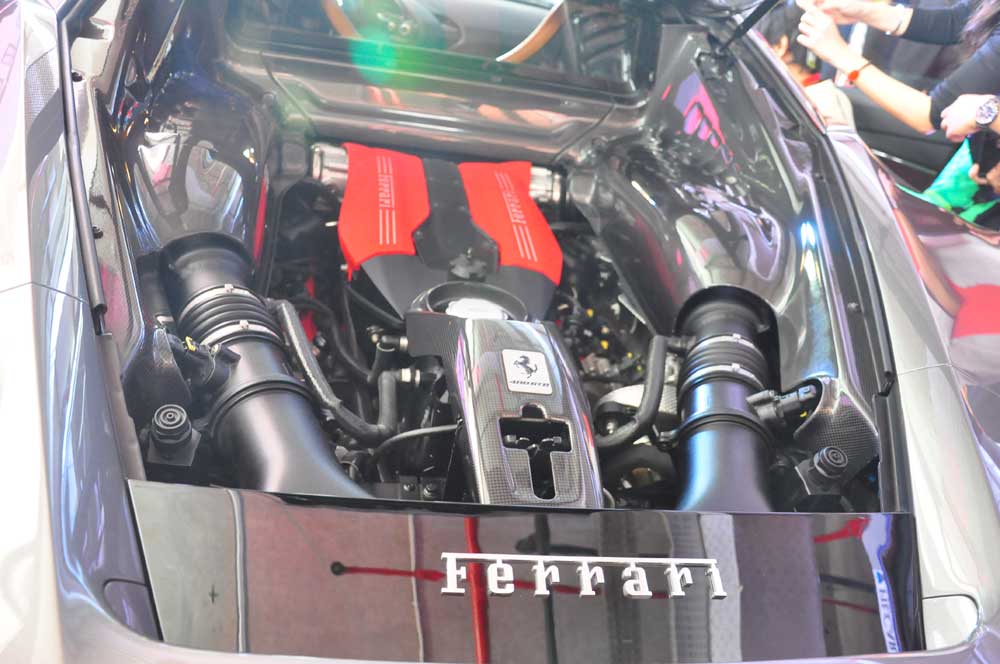 Mengintip Keunggulan V8 Turbocharged Ferrari