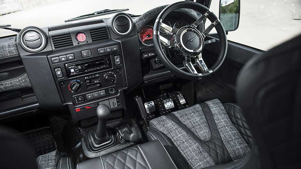 Trik Kecil Kahn Design, Percantik Edisi Terakhir Defender