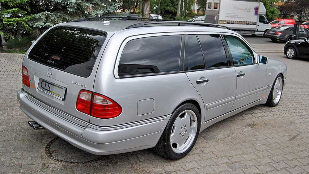 Station Wagon Sang Legenda F1, Masuk Rumah Lelang