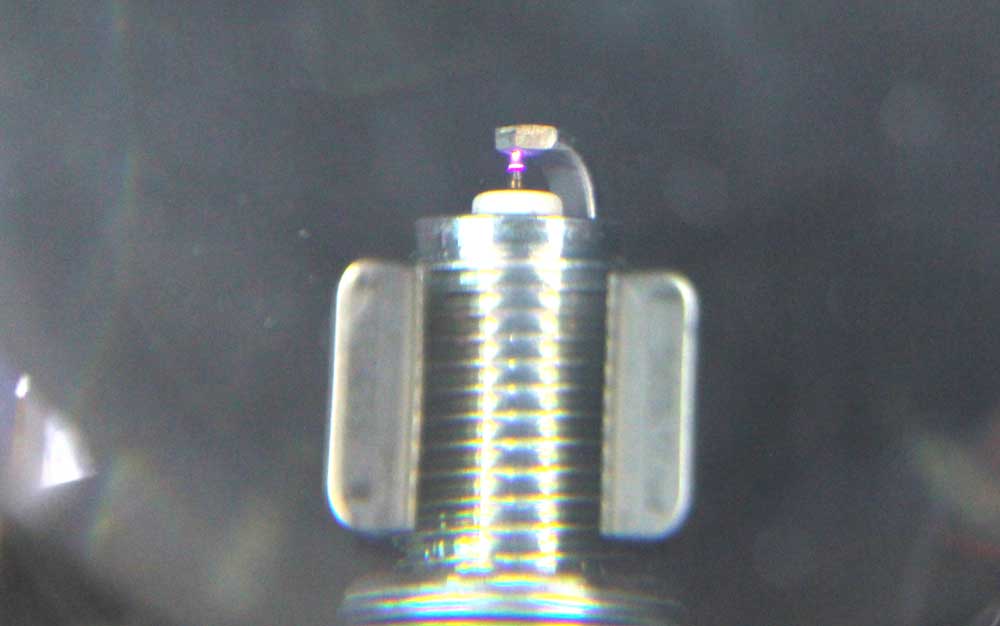 Mengenal Fungsi Busi, Kecil Tapi Vital