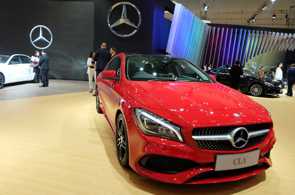 Mercedes-Benz Rilis 4 Mobil Sekaligus