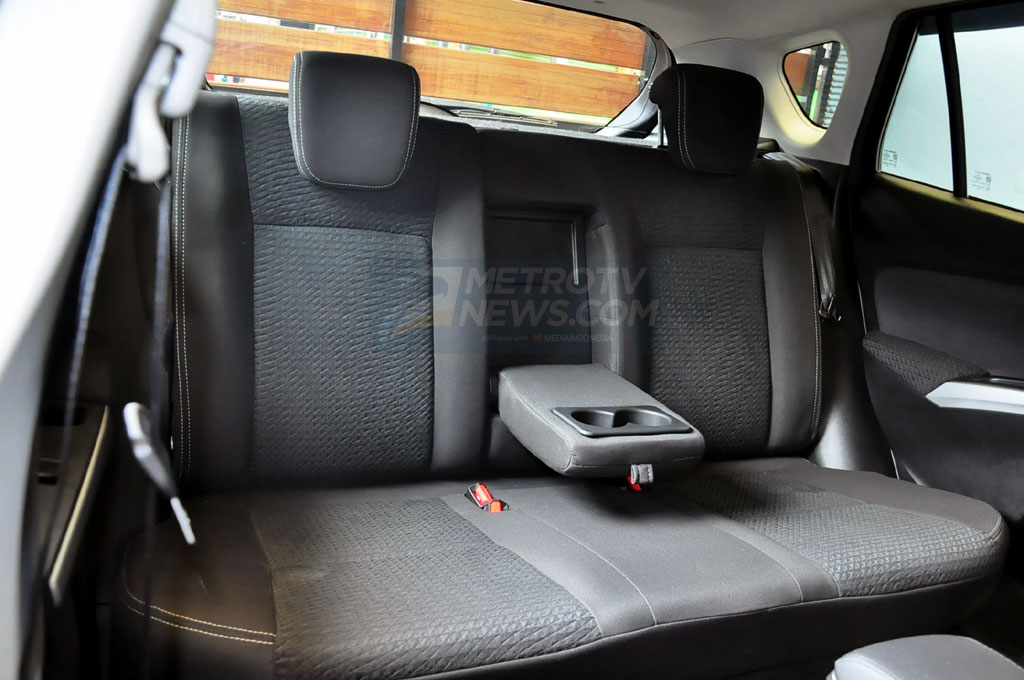 Suzuki SX4 S-Cross, SUV Compact Berlimpah Fitur