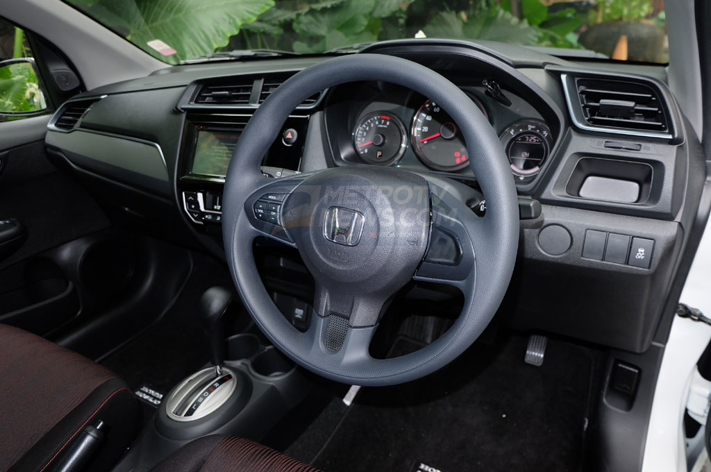 Menguji Kenyamanan New Honda Mobilio RS