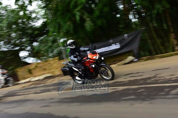 Melibas Kaki Gunung Bromo Dengan Versys-X 250