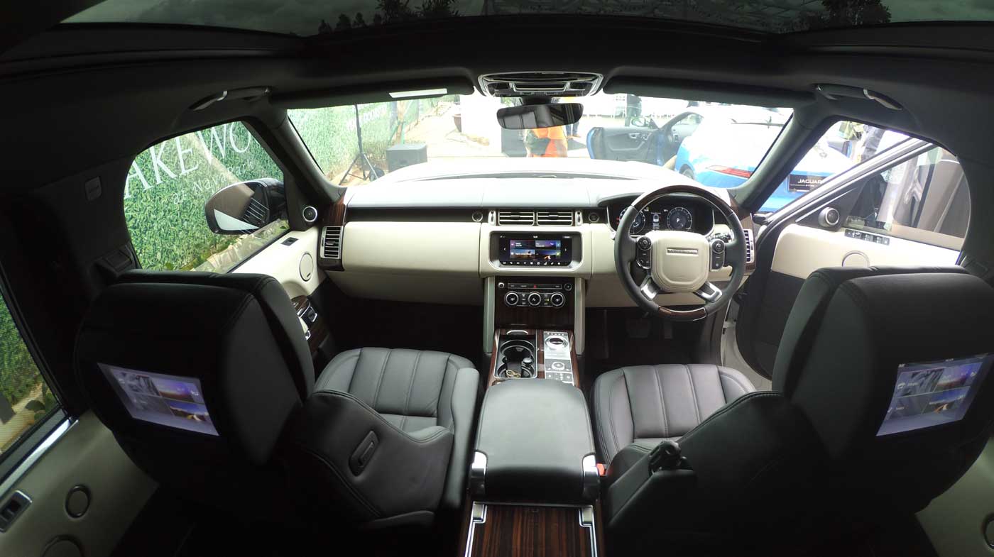Jaguar Land Rover Luncurkan F-Type British dan All-New Range Rover 3.0 Vogue LWB