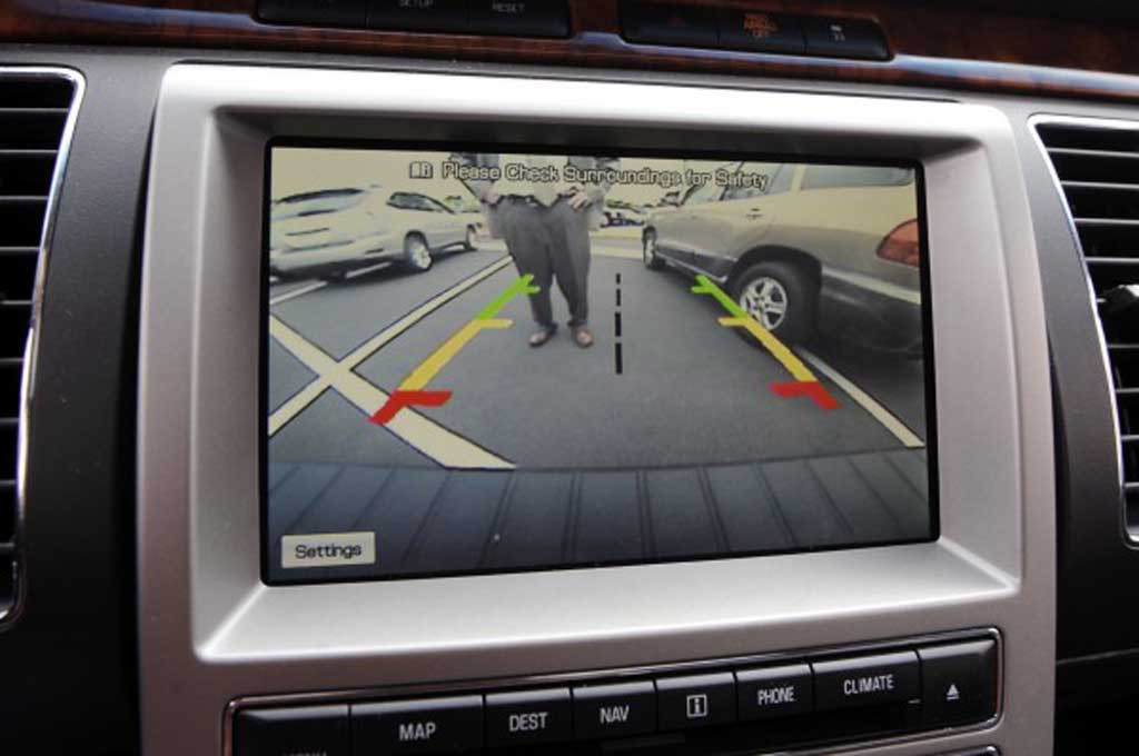 Mengenal Cara Kerja Sensor Parkir Mobil