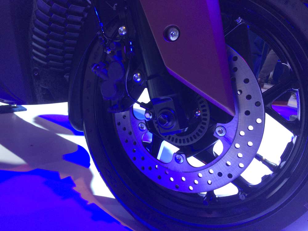 Mau Modif Yamaha Xmax? Dahulukan 4 Komponen Ini