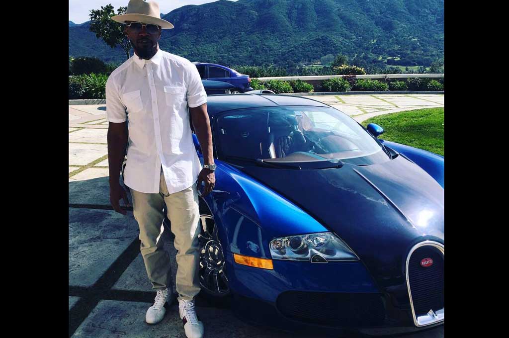 Jamie Foxx Pamer Bugatti Veyron Berlapis Emas