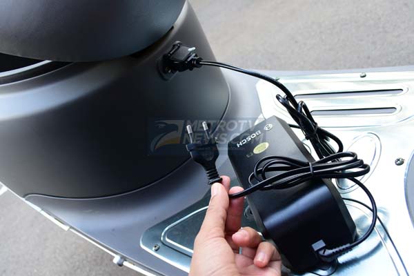 Menjajal Motor Listrik Legal Pertama, Viar Q1