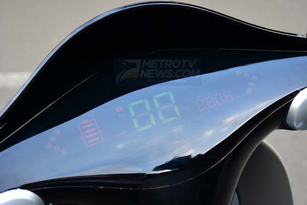 Menjajal Motor Listrik Legal Pertama, Viar Q1