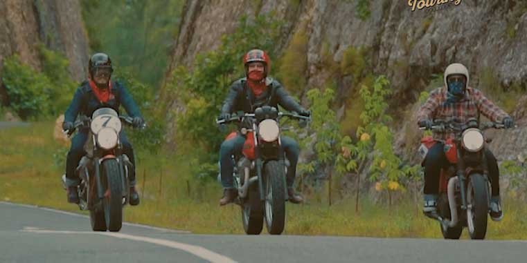 Tiga Bikers ini, Jelajah Eksotisme Jawa Pakai Motor Custom