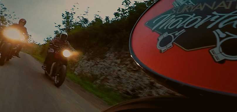 Tiga Bikers ini, Jelajah Eksotisme Jawa Pakai Motor Custom