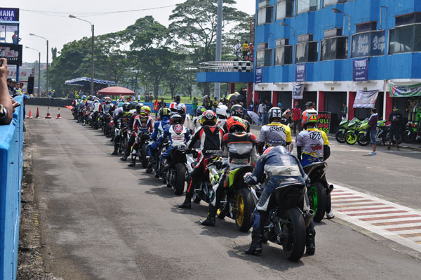 Ban Balap Racikan Lokal jadi Favorit Komunitas YSR 2017