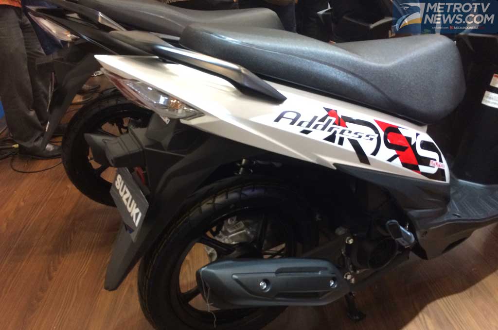 Suzuki Tambah Warna Baru Address dan Smash FI