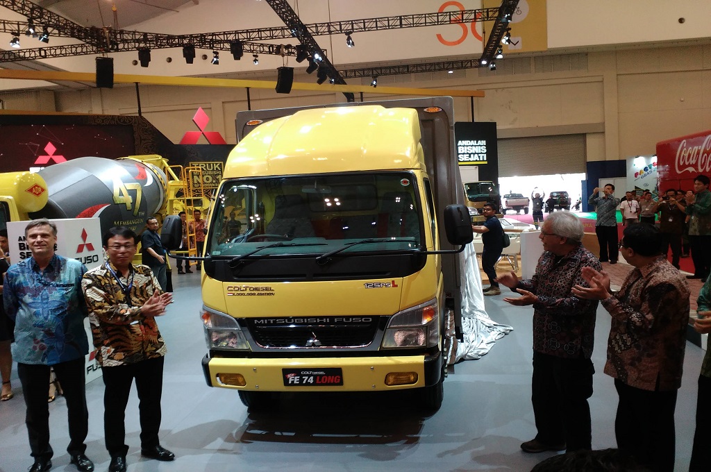 Mitsubishi Fuso Pamer Colt Diesel Terpanjang