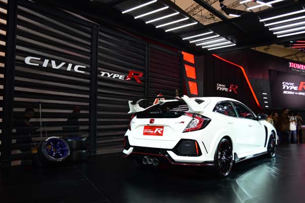 Lebih Dekat Dengan Honda Civic Type R