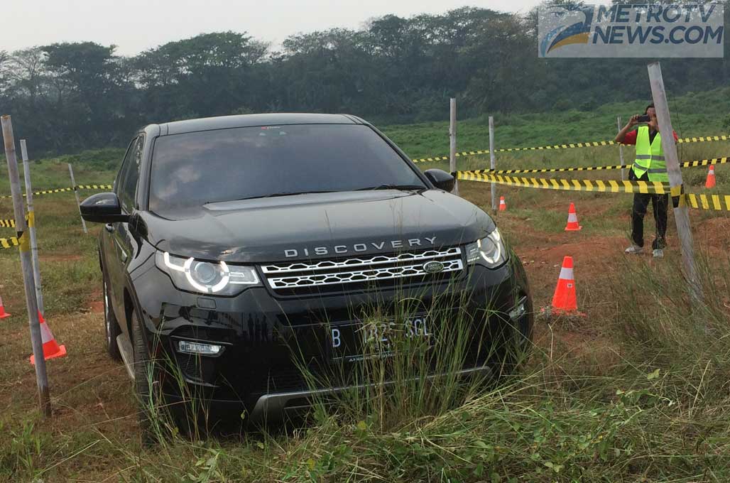 Jaguar Land Rover Pamer Jajaran Mobil Unik di Nava Park