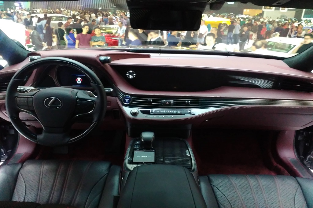 Lexus LS 500, Incaran Konglomerat Indonesia