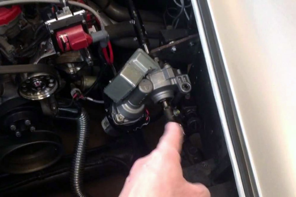 Pahami Beda Kinerja Power Steering Hidrolis dan Electric