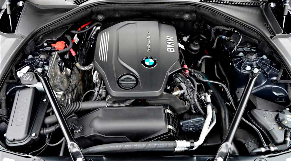 BMW Boyong All New Seri 5 ke Surabaya