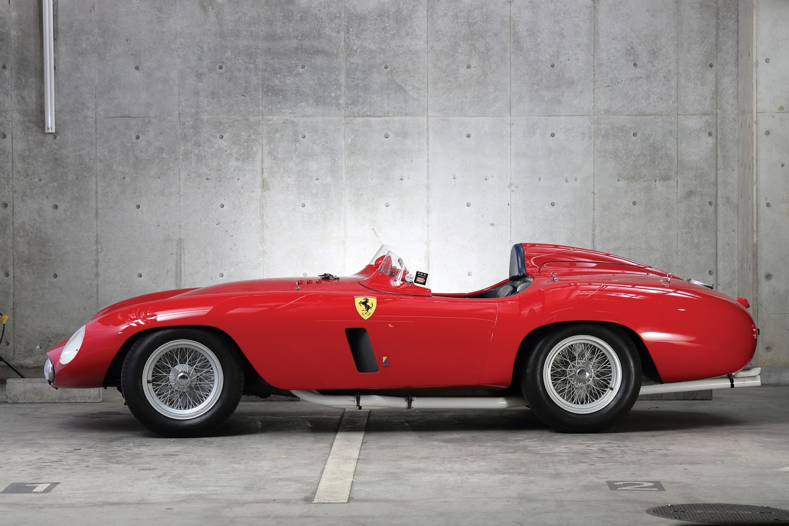 Harga Ferrari 750 Langka Tembus Rp53 Miliar