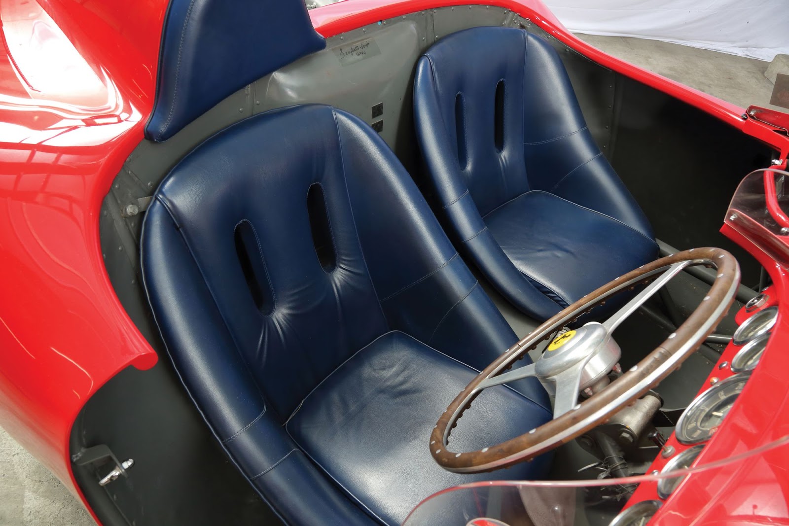 Harga Ferrari 750 Langka Tembus Rp53 Miliar