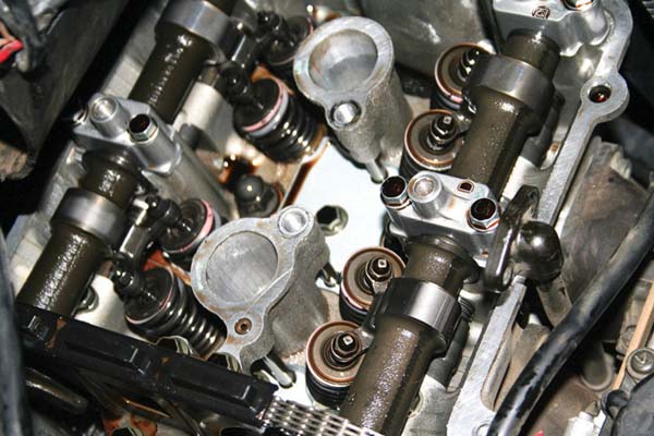 Pentingnya Cek Kerenggangan Klep Mesin Motor