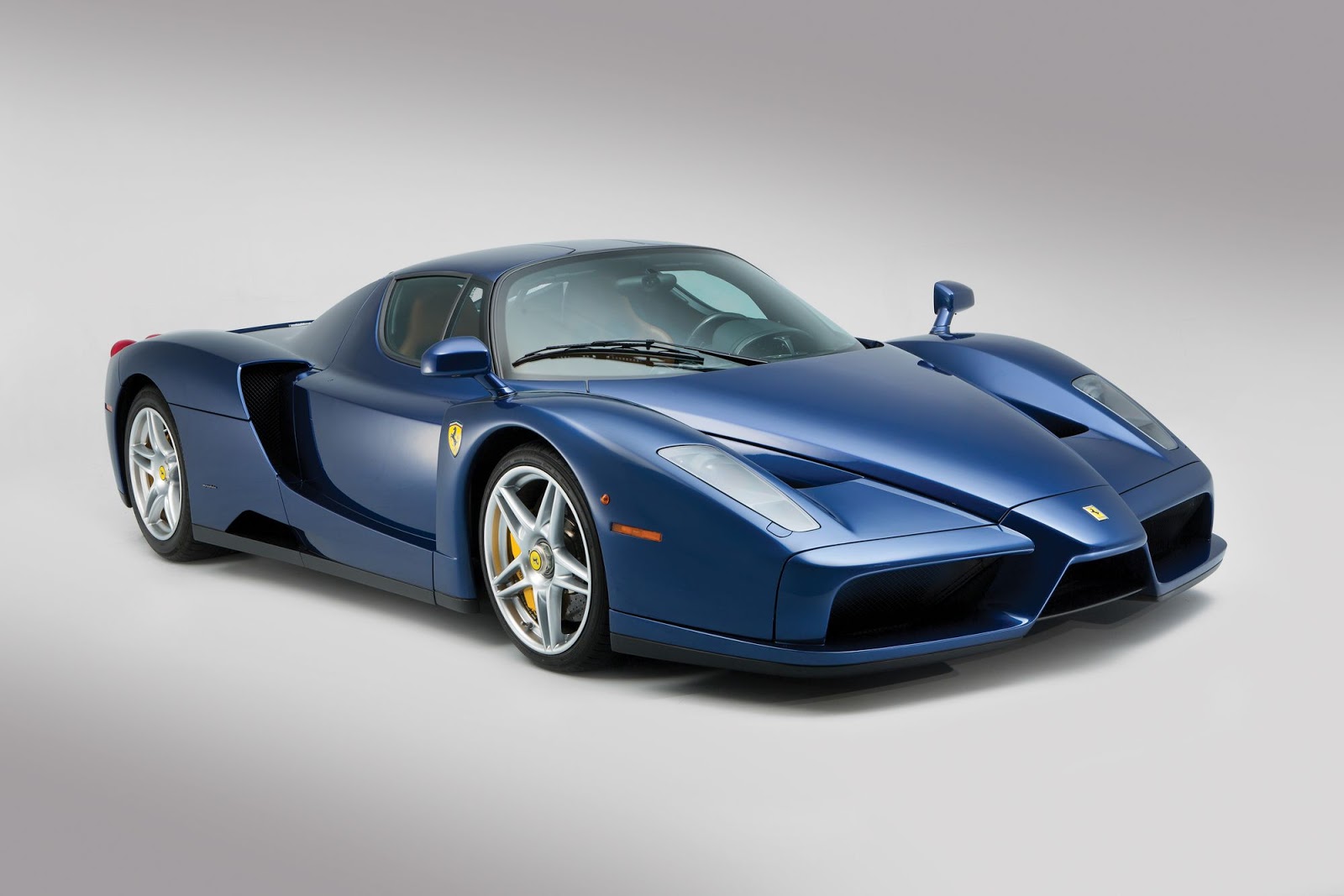 Ferrari Enzo Biru Matte Ini Laku Rp32 Miliar