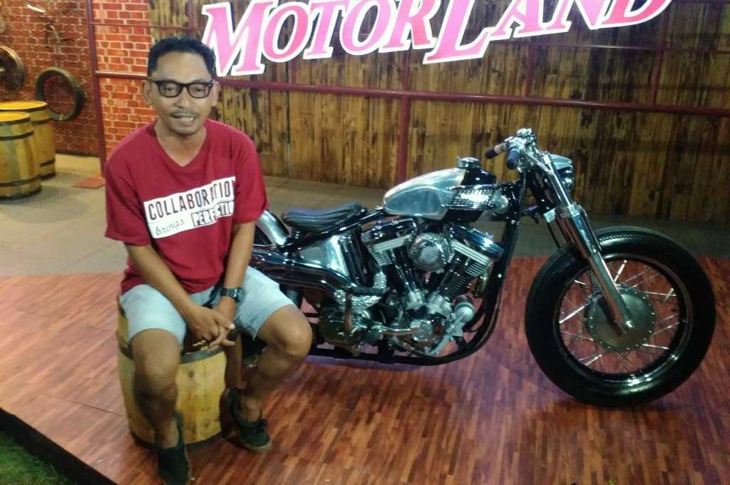 Nyoman Menangi <i>Custom Bike Contest</i> Suryanation Bali