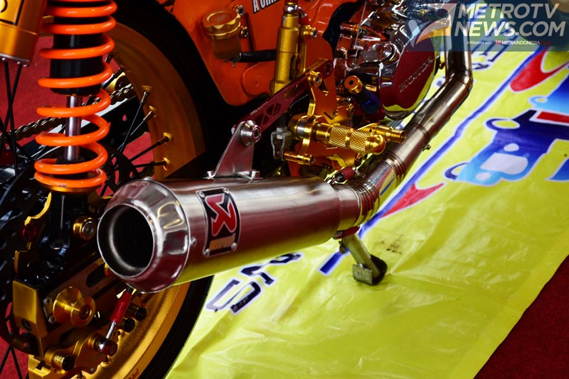 Honda C70, Usung Mesin Modifikasi Ekstrim