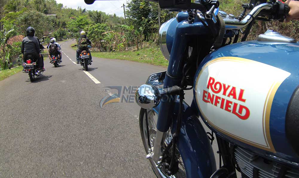 Bercumbu dengan Sang Priyayi, Royal Enfield Classic 350