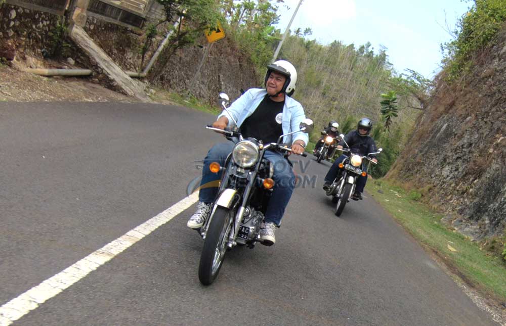 Bercumbu dengan Sang Priyayi, Royal Enfield Classic 350