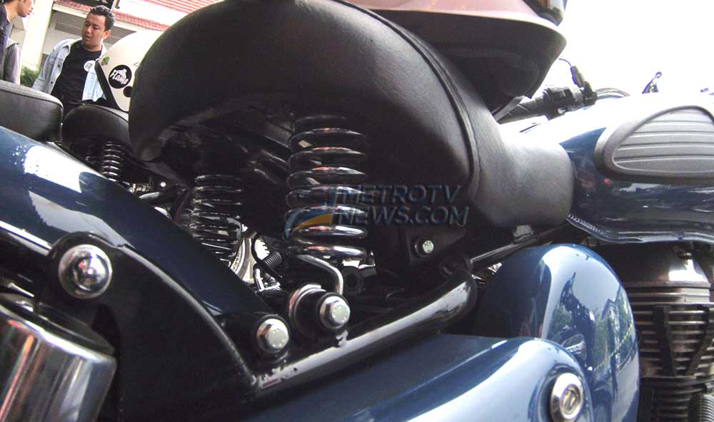 Bercumbu dengan Sang Priyayi, Royal Enfield Classic 350