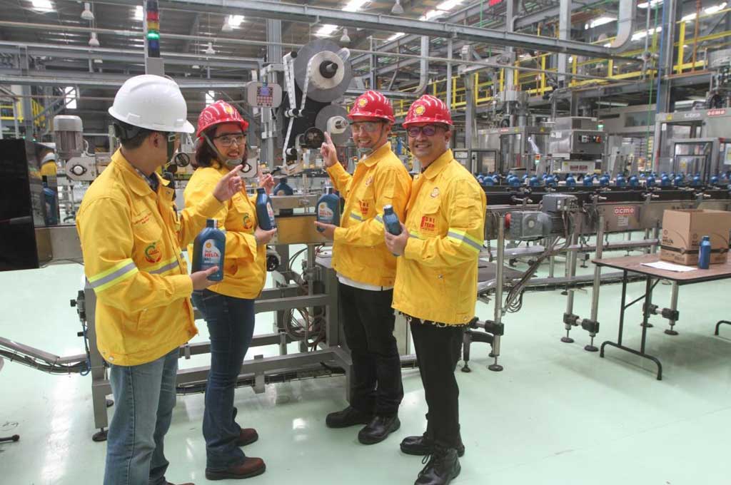 Pakai Jam Jar, Cara Shell Cegah Pemalsuan  Oli