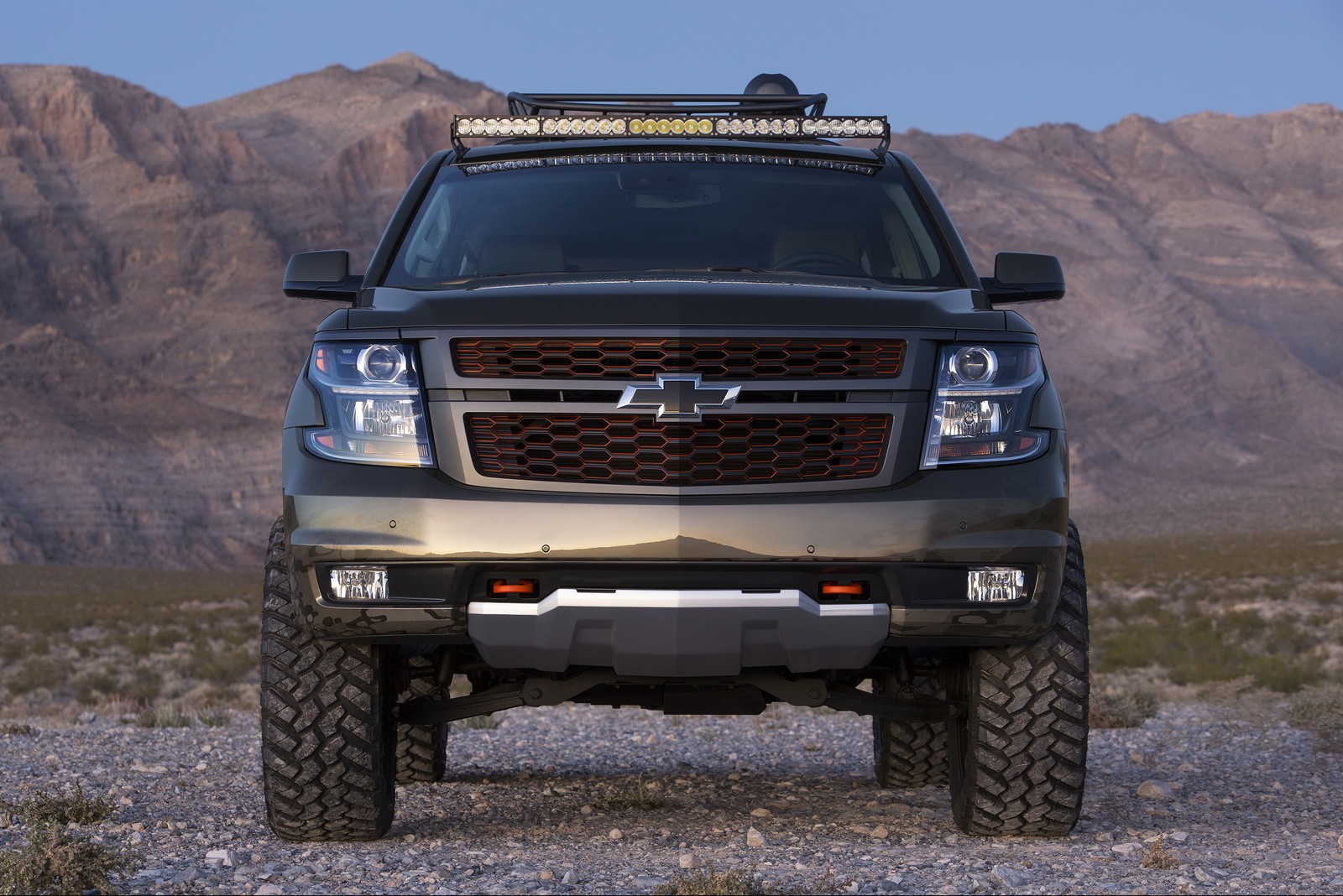 Chevrolet Suburban untuk Berburu dan Memancing