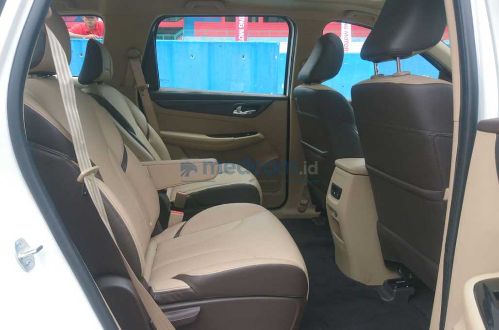 Semewah Apakah Kabin Wuling Cortez?