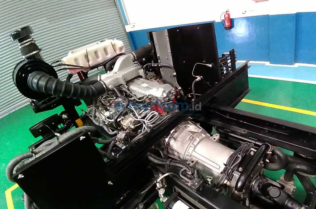 Hino Kenalkan RN 285AT, Sasis Bus Transportasi Massal