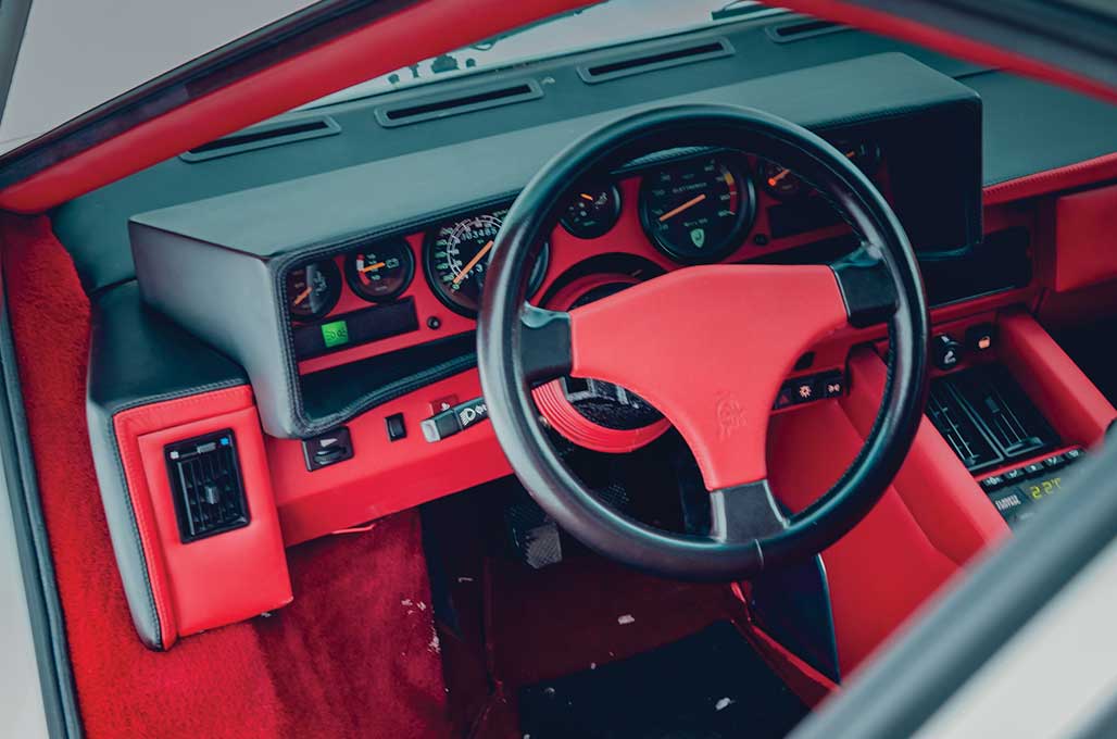 Lamborghini Countach Edisi Ulang Tahun Incaran Kolektor