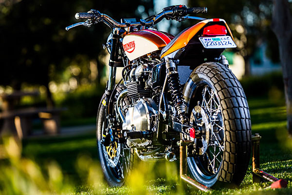 Triumph Truxton 2007, Simpel <i>Street Tracker</i>