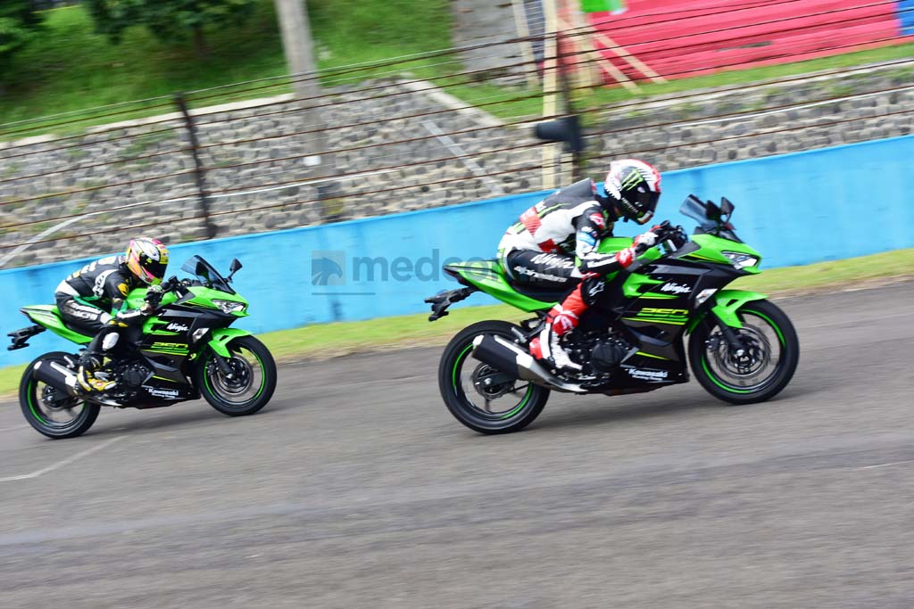Kawasaki Pasang Target Tinggi Penjualan Kawasaki All New Ninja 250
