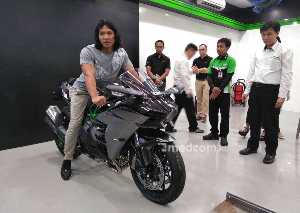 Inden Ninja ZX-10R Lama, Amin Alihkan Beli Ninja H2 Carbon