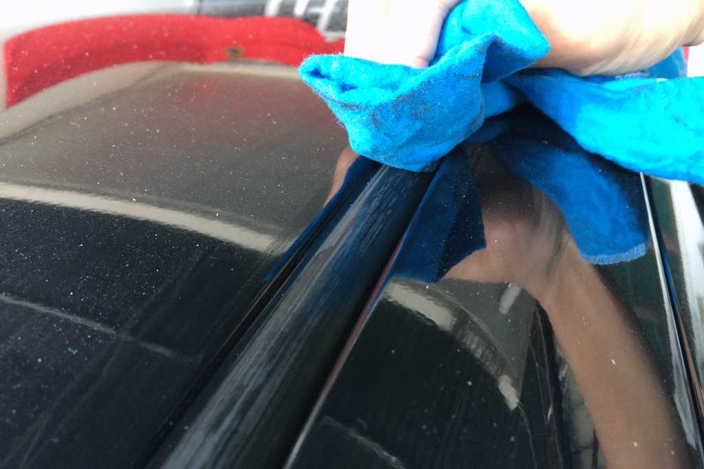 Mengenal Fungsi Karet List Atap Mobil