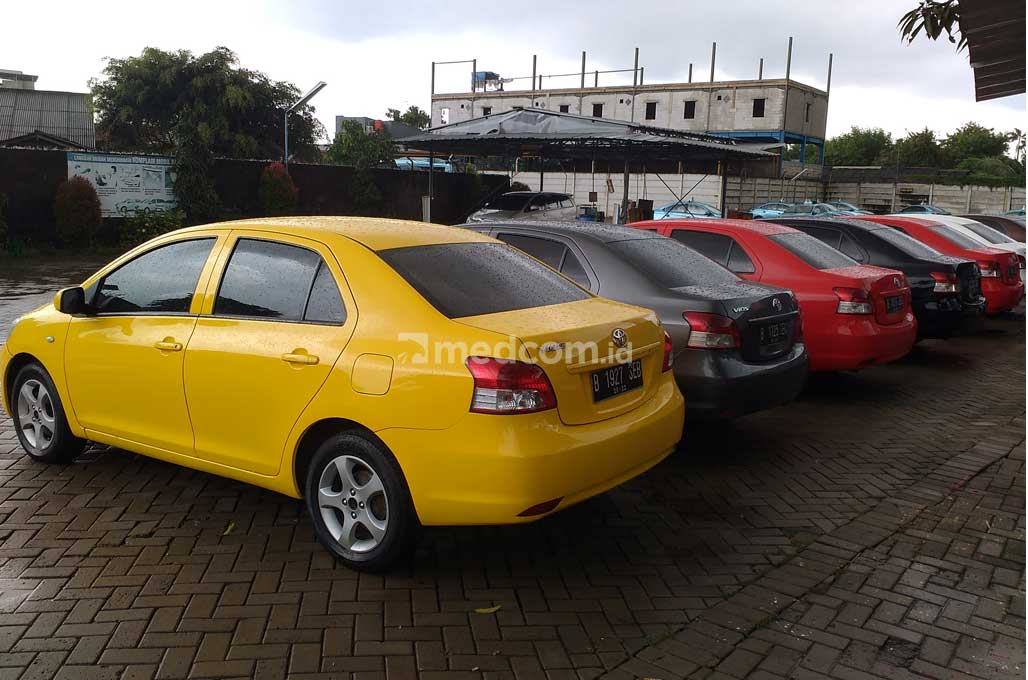 Eks Taksi, Pilihan Lain Mobkas Harga Murah