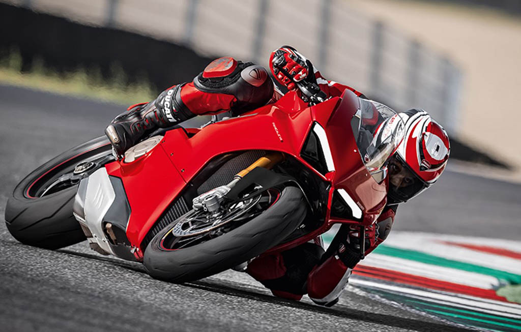 Usai <i>Burn Out</i>, Ducati Panigale V4 Ini Terbakar