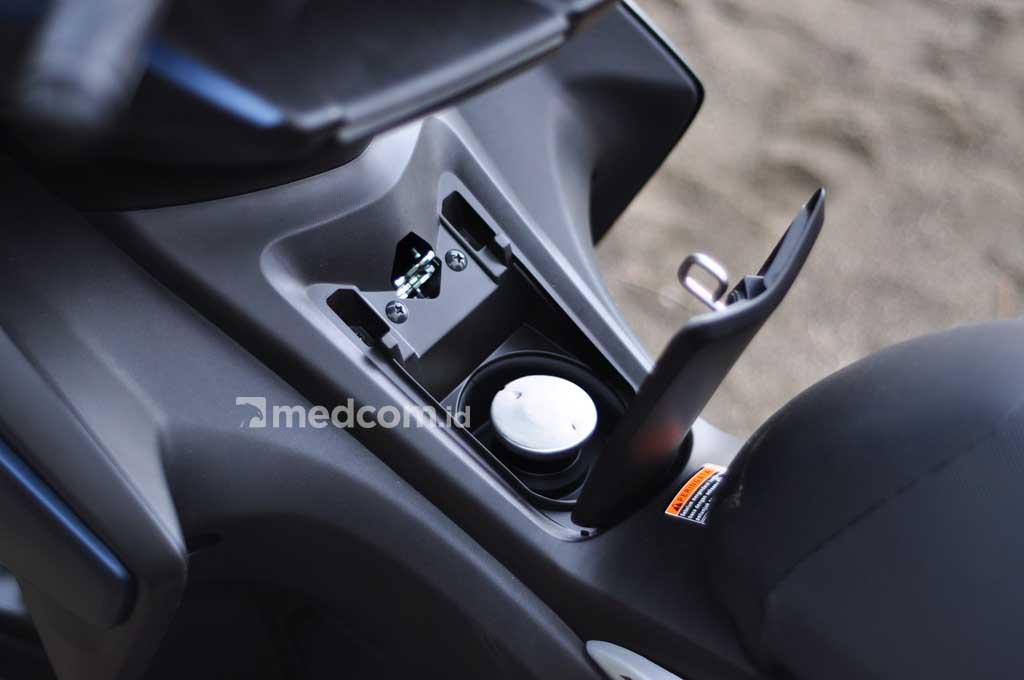 <i>Head to Head</i> Yamaha Aerox 155 vs All New Honda Vario 150