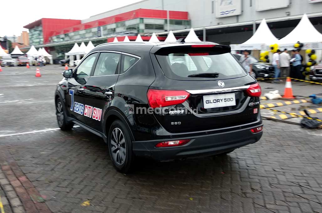 Jajal Sensasi DFSK Glory 580