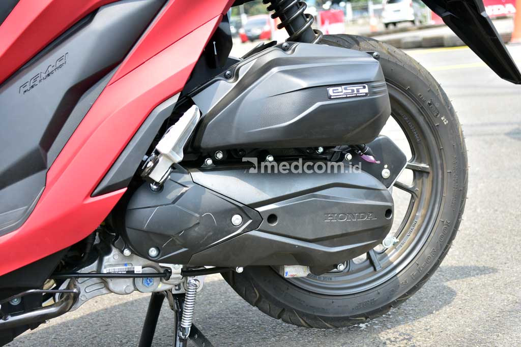 <i>Head to Head</i> Yamaha Aerox 155 vs All New Honda Vario 150