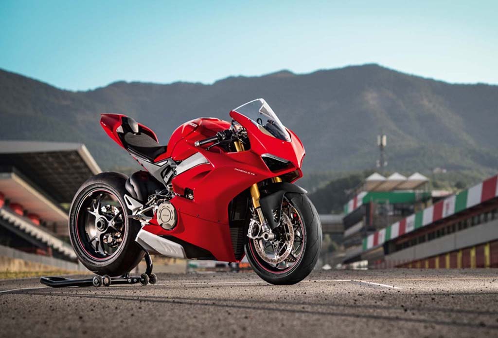 Dua Recall Pertama Untuk Ducati Panigale V4
